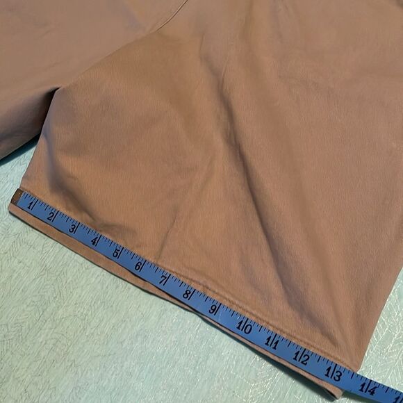 Van Heusen khaki 38 waist men’s shorts EUC 100% Cotton 8” inseam, flat front - Picture 11 of 12